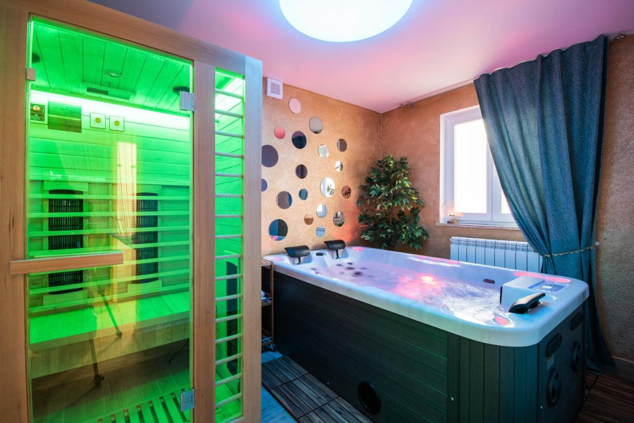 Wellness Studio D'Or: Exclusive Apartment with Spa Amenities Porec Exterior photo