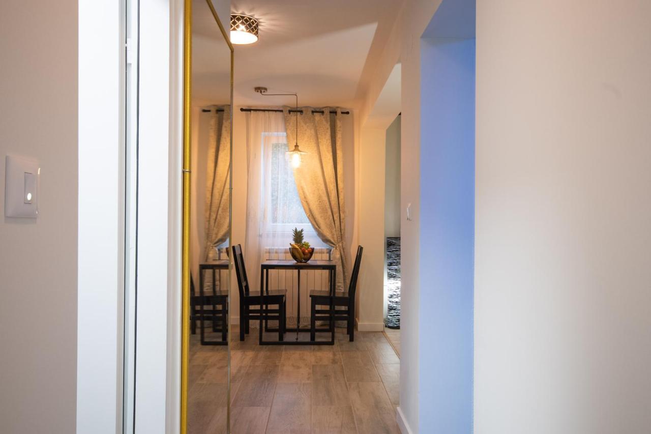 Wellness Studio D'Or: Exclusive Apartment with Spa Amenities Porec Exterior photo